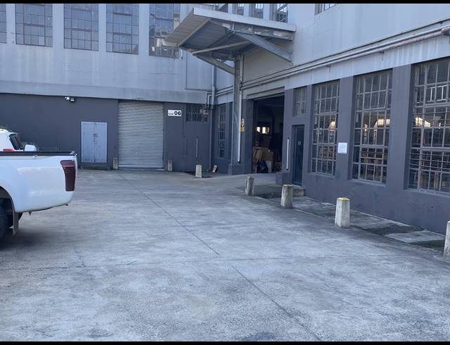 1,548M² WAREHOUSE TO LET IN PINETOWN CENTRAL